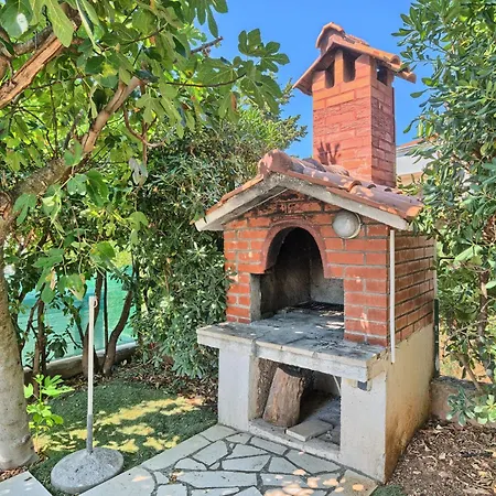 Ferienapartment Fuer Sechs Personen By Interhome Apartament Trogir