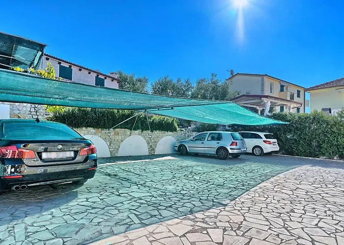 Ferienapartment Fuer Sechs Personen By Interhome Apartament