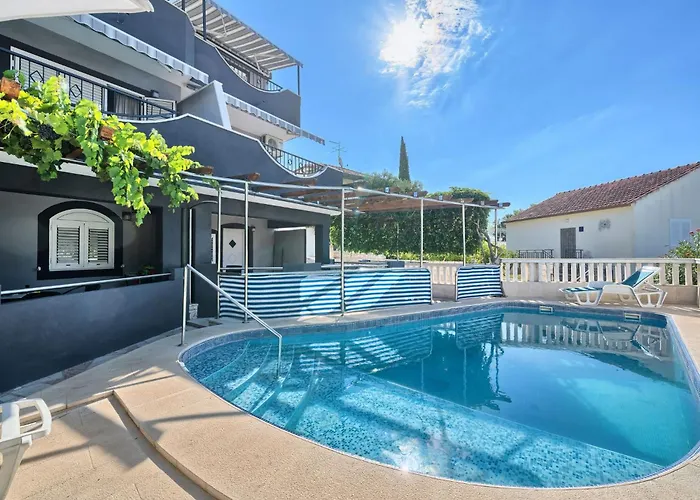 Apartament Ferienapartment Fuer Sechs Personen By Interhome