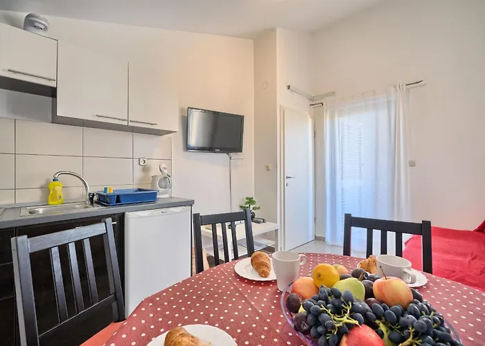 Apartament Ferienapartment Fuer Sechs Personen By Interhome