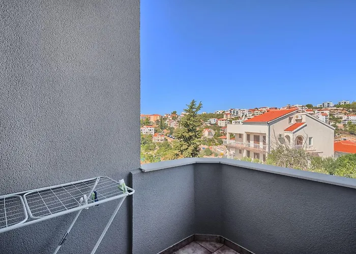 Ferienapartment Fuer Sechs Personen By Interhome Apartament