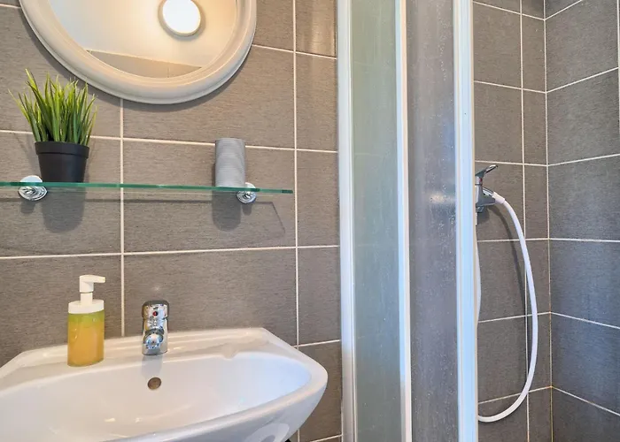 Ferienapartment Fuer Sechs Personen By Interhome Apartament *