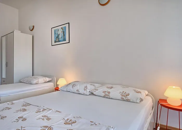 Apartament Ferienapartment Fuer Sechs Personen By Interhome