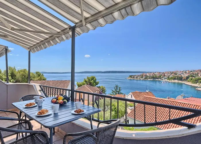 Ferienapartment Fuer Sechs Personen By Interhome * Trogir